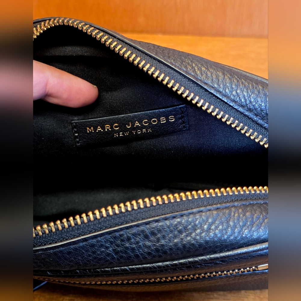 VINTAGE MARC JACOBS NEW YORK ZOOM CROSSBODY LEATHER BAG - Picture 6 of 16